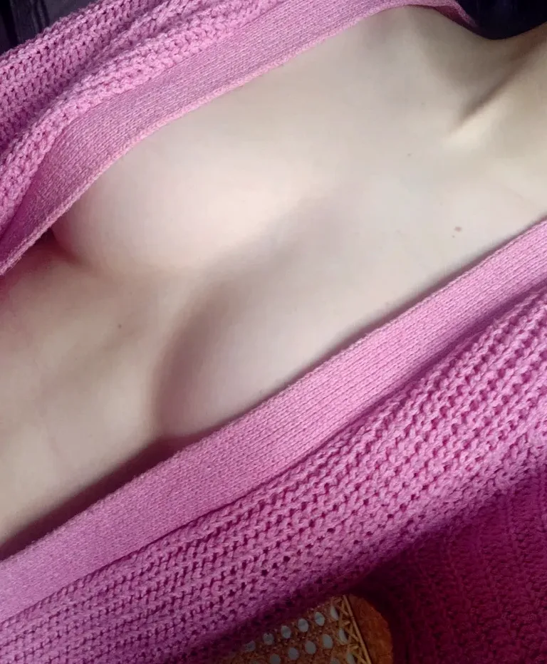 Caitlin, 33