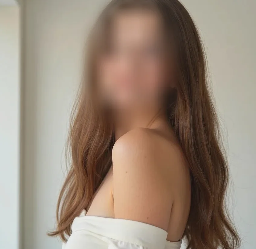 Kayleigh, 26