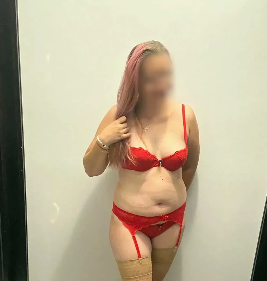 Neha, 32