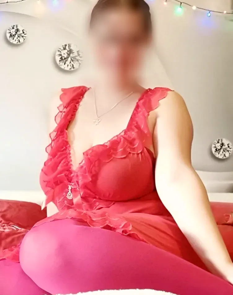 Niamh, 35